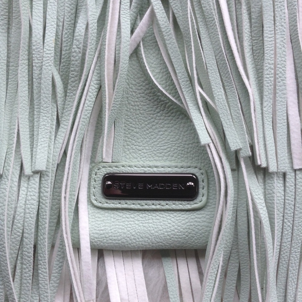 Steve Madden Mint Mini Fringe Crossbody bag - Picture 2 of 7